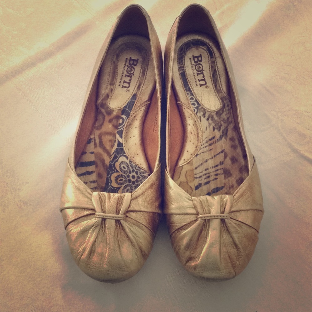 Born gold ballet flats